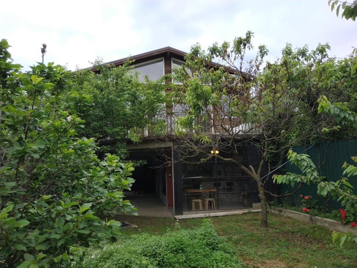 Время Че Suhumi Exterior foto